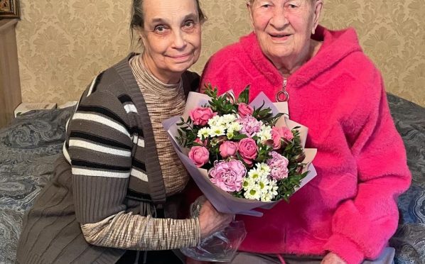 Поздравление прихожанки Екатерины Игнатьевны Ковалевой с 99-летием